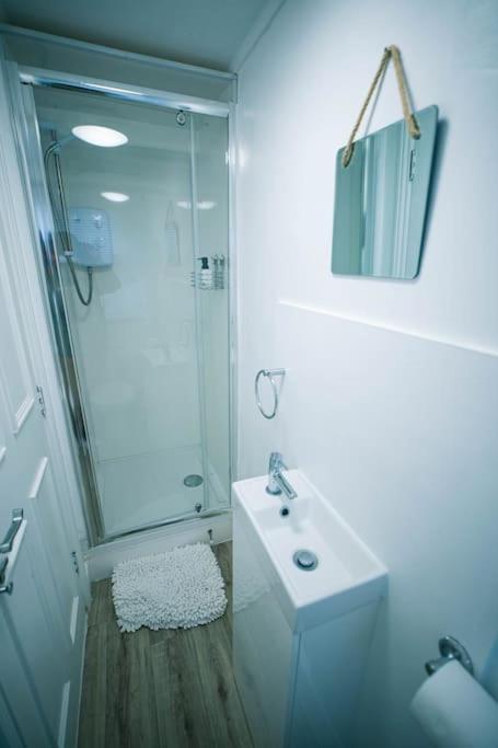 The Beach Suite - Top Floor With Easy Invest Лоустофт Екстер'єр фото